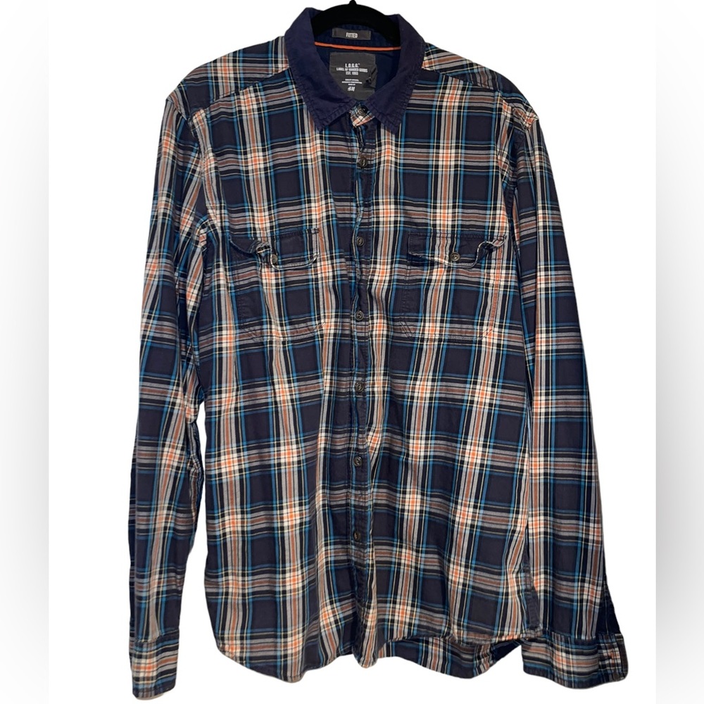 H&M Long Sleeve Plaid Flannel Style button Down Collared Shirt - Men’s XL
